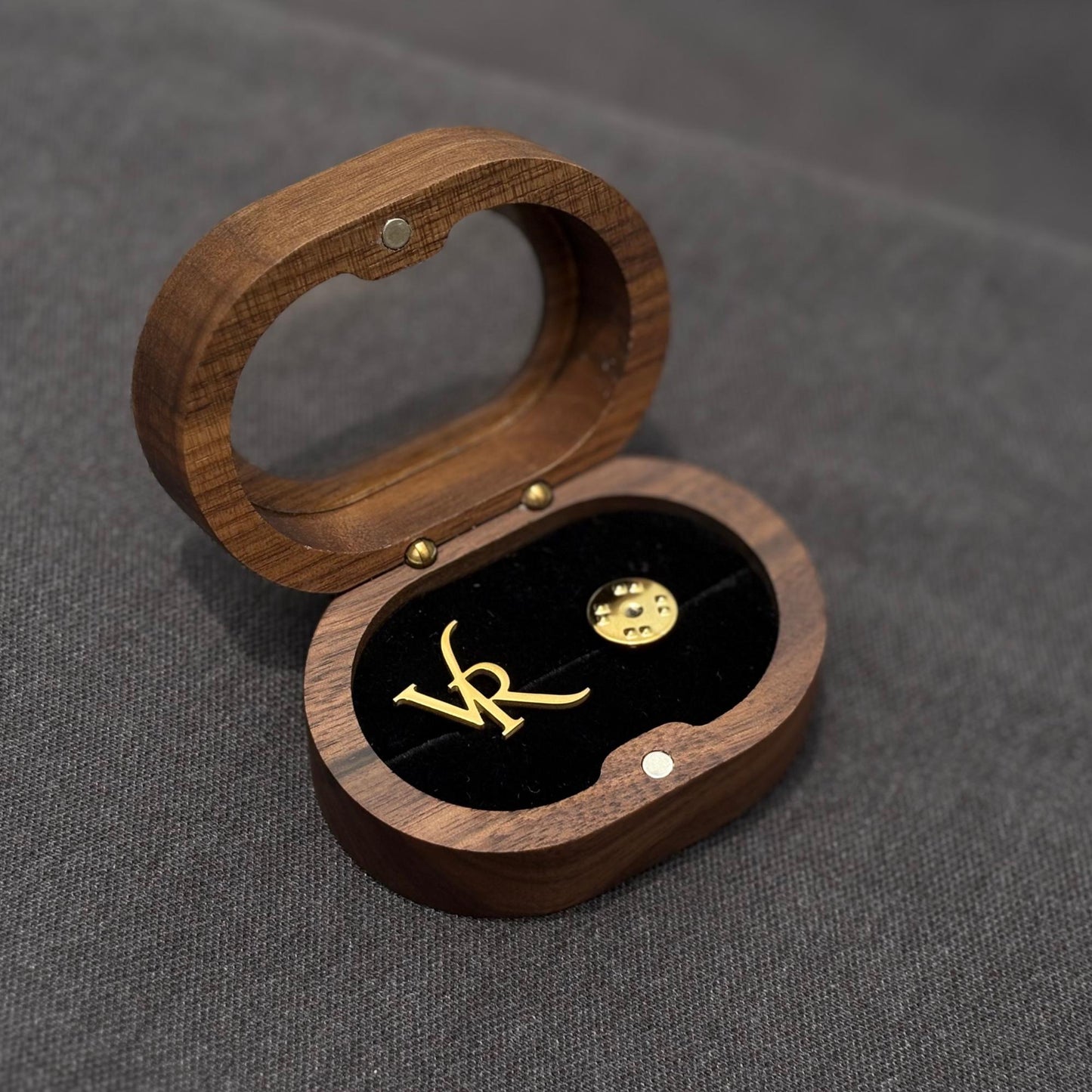 pins2